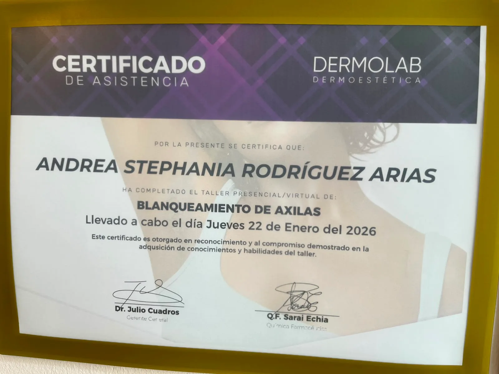 Certificado de la fundadora de Klass Salón & Spa (2)