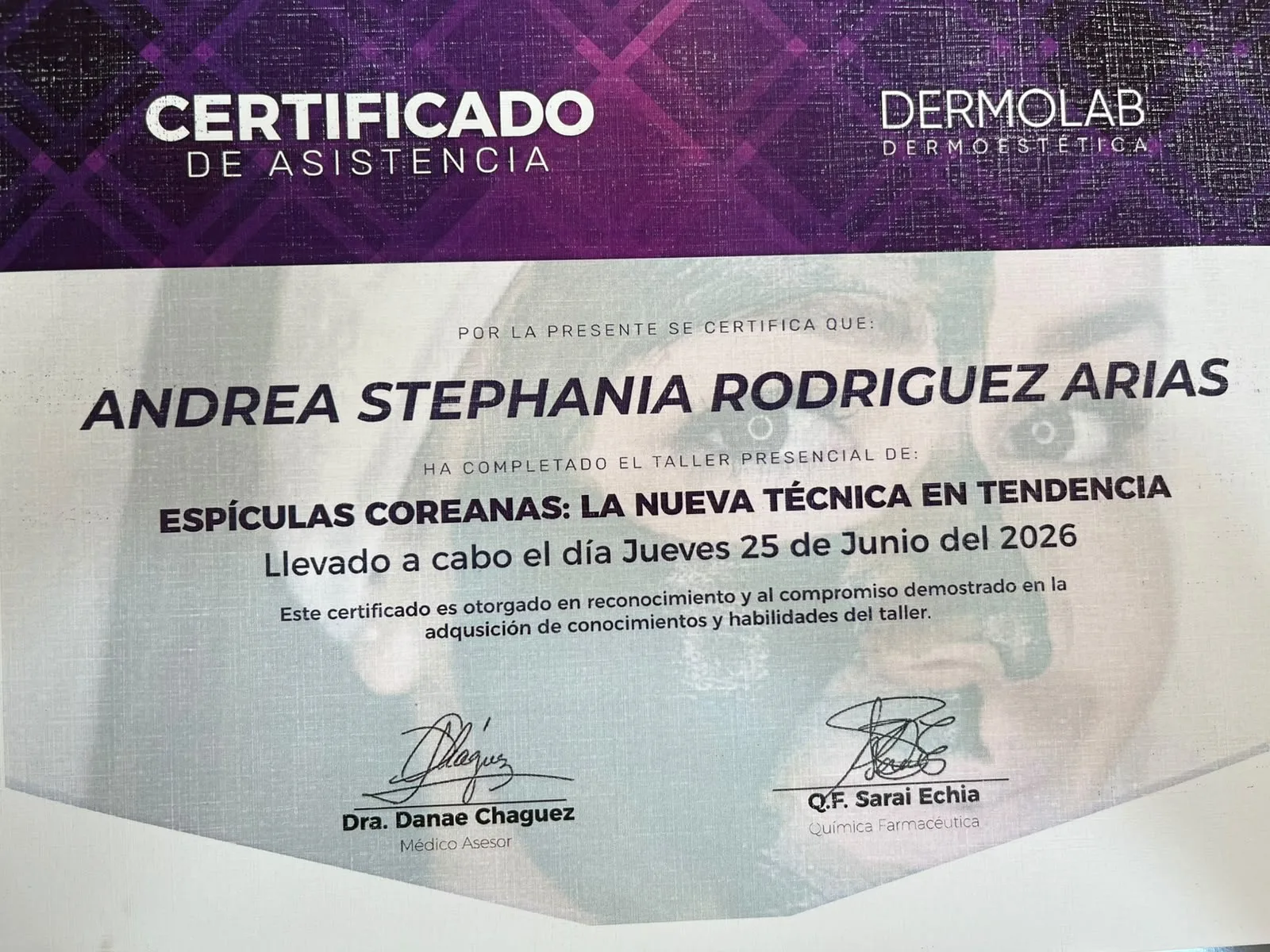 Certificado de la fundadora de Klass Salón & Spa (5)