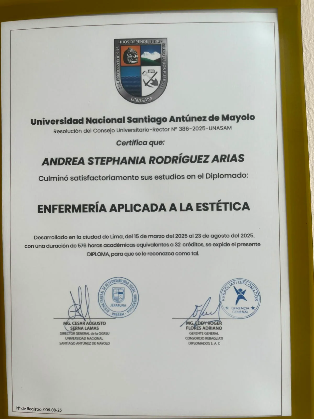 Certificado de la fundadora de Klass Salón & Spa (7)