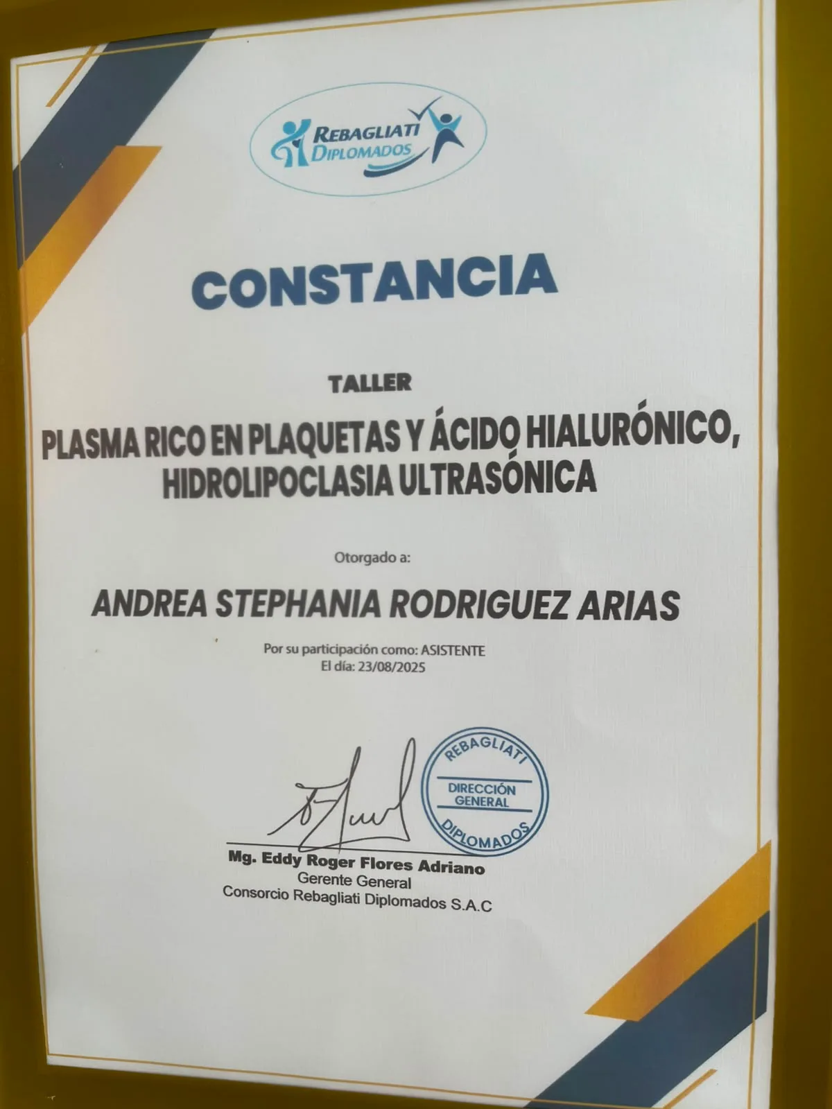 Certificado de la fundadora de Klass Salón & Spa (8)
