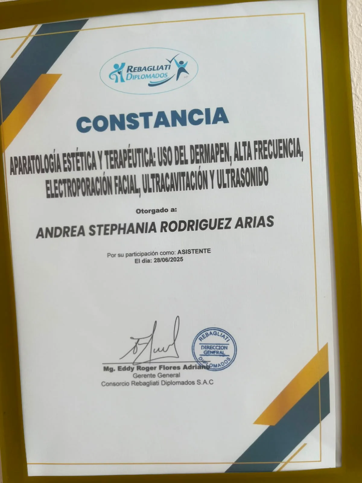 Certificado de la fundadora de Klass Salón & Spa (9)