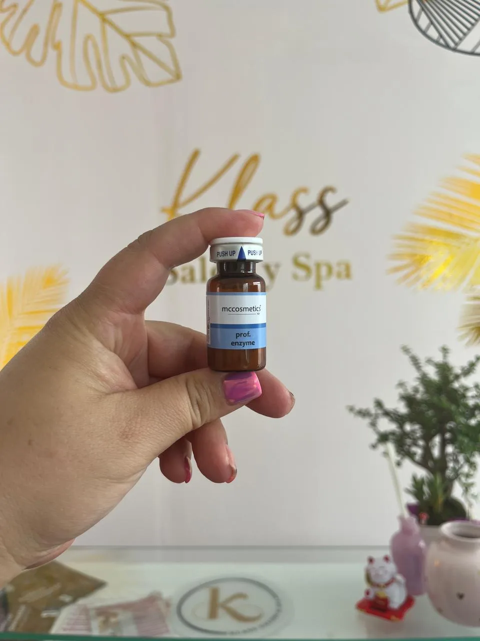 Lipopapada Enzimática en Klass Salón & Spa